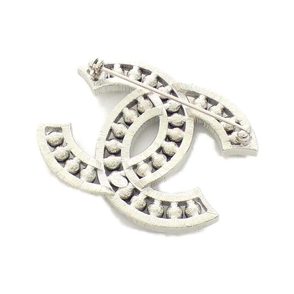 CHANEL Black Brooch - Picture 2 of 3